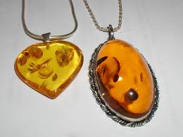 gemstone magic, crystal magic, amber magic spells, amber magical pendant, amber spells, magic, spells, magic school, magic online, wicca, witchcraft, witchcraft spells, witch spells, wiccan spells, learn magic, learn spells